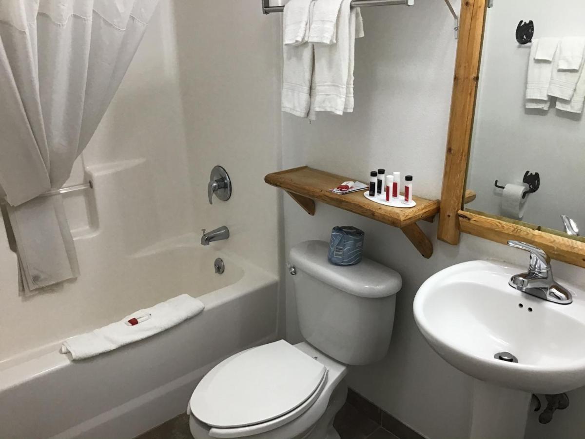 Double Room with Three Double Beds - Non-Smoking