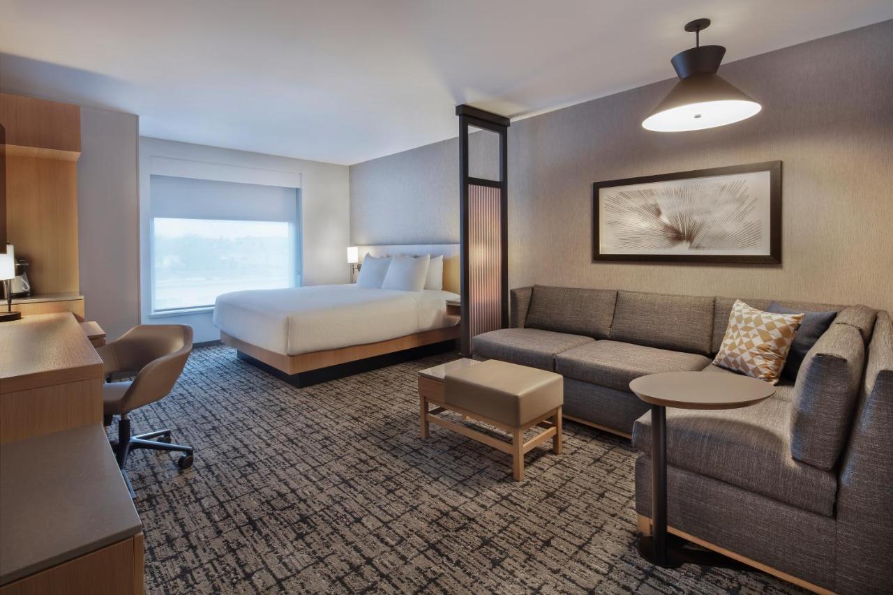 Standard King Room Sofa Bed