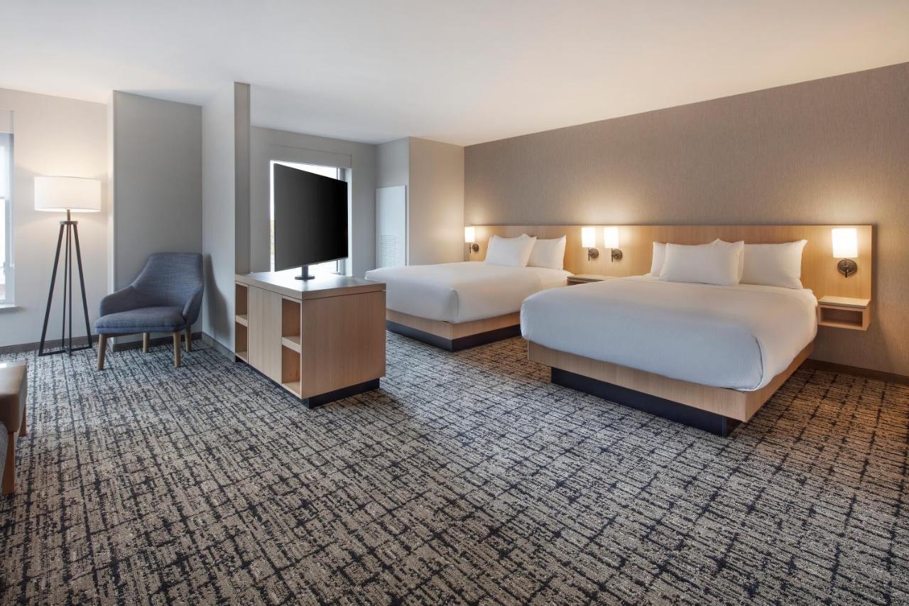 Queen Room Two Queen Beds View