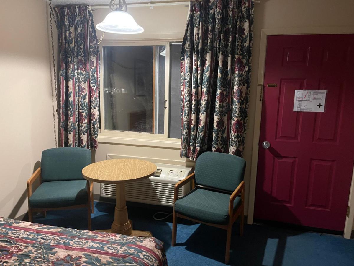 Double Room - Non-Smoking