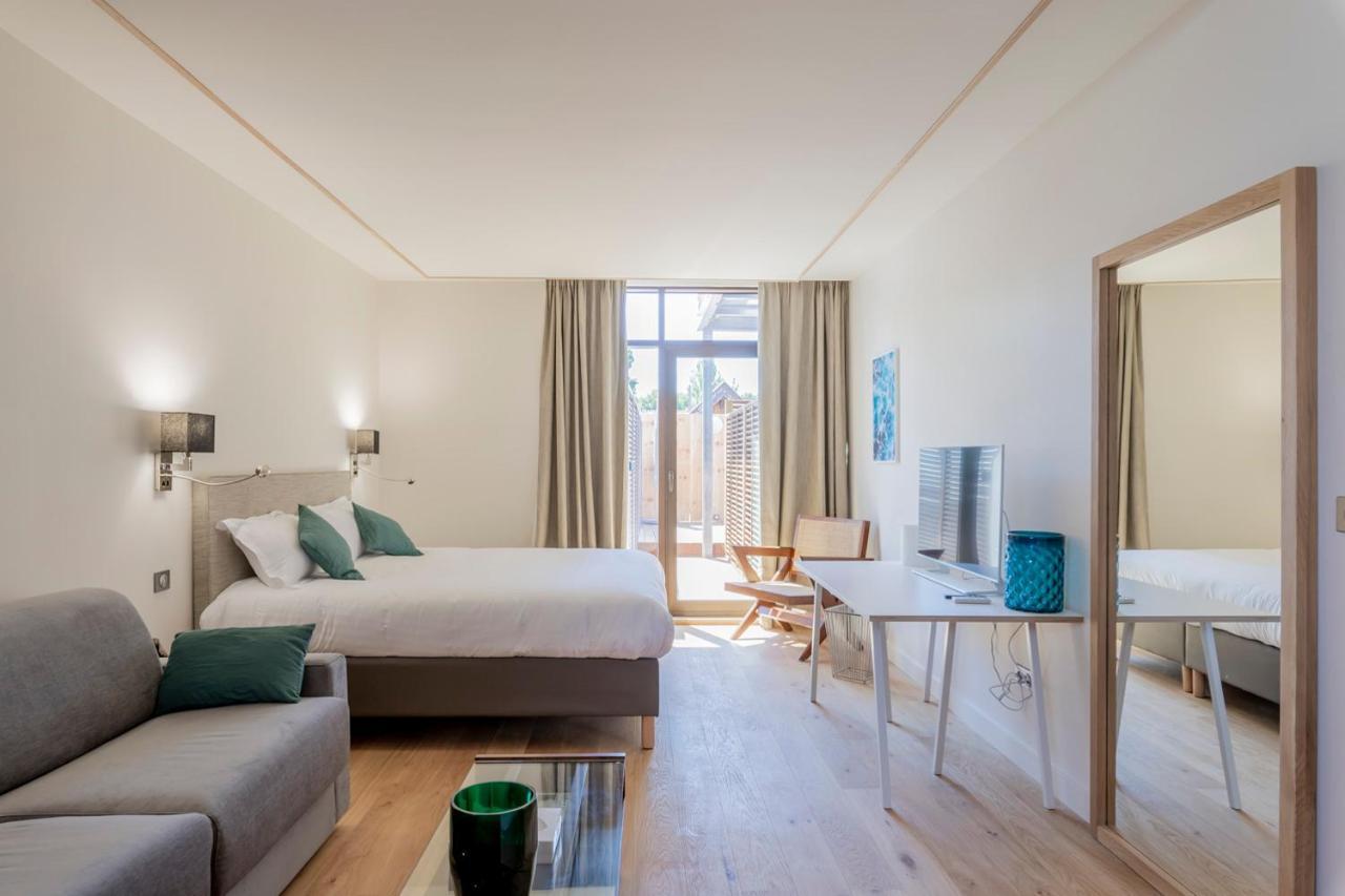 Suite avec Terrasse (2 Personnes)
