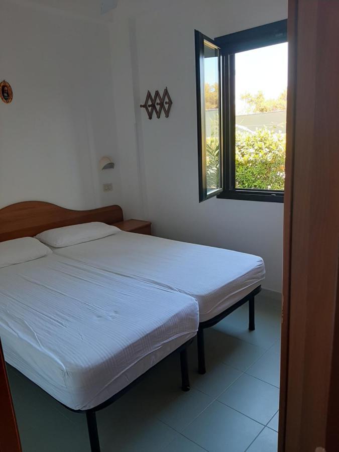 Two-Bedroom Bungalow,1136393776:JPEG