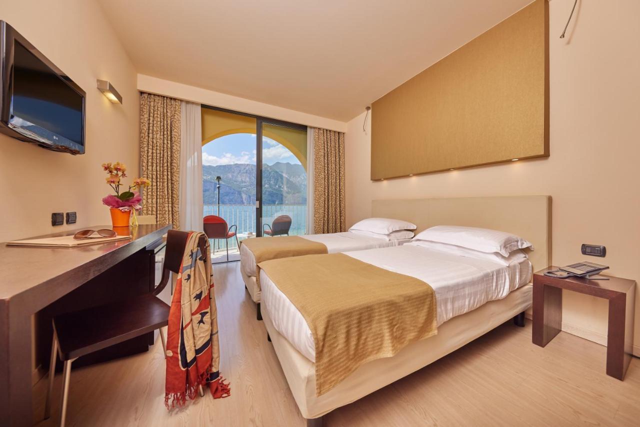Deluxe Doppel-/Zweibettzimmer mit Seeblick