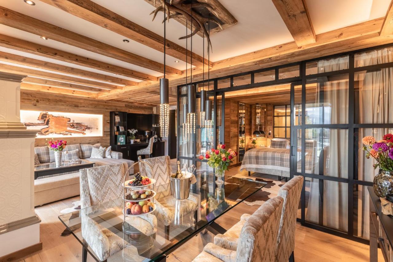 Signature Suite