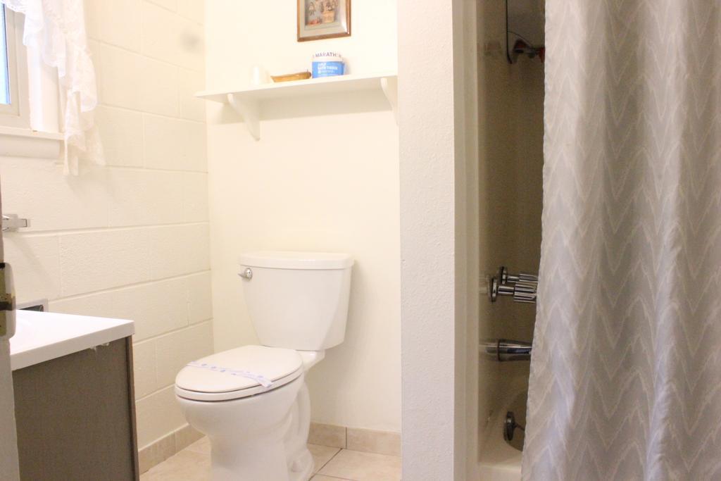 King Suite Spa Bath No Pets