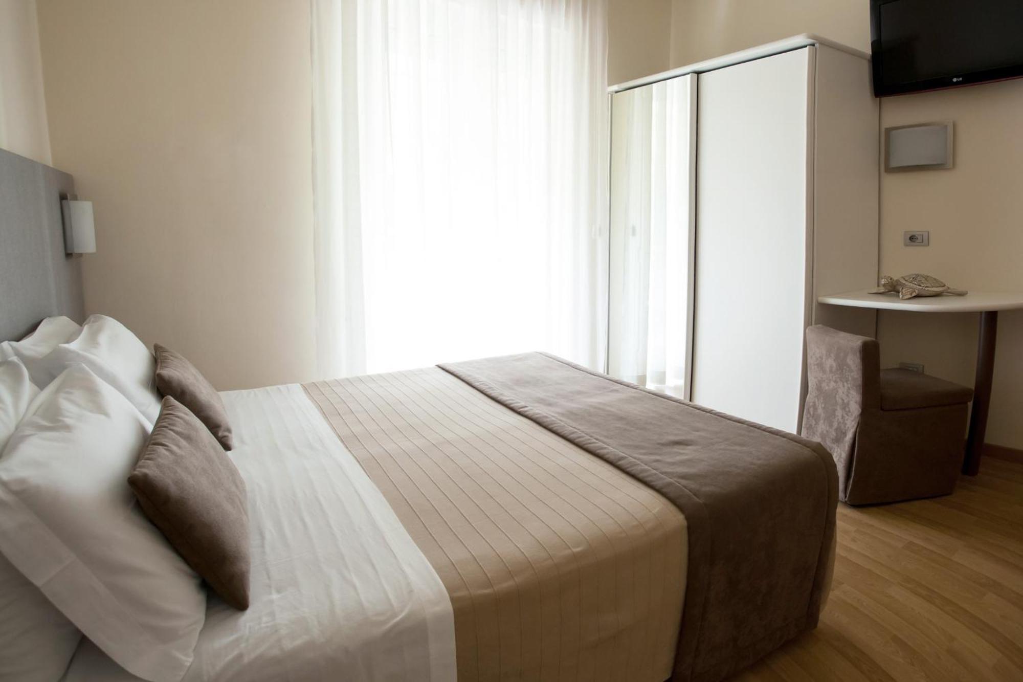 Superior Double or Twin Room,1144483656:JPEG