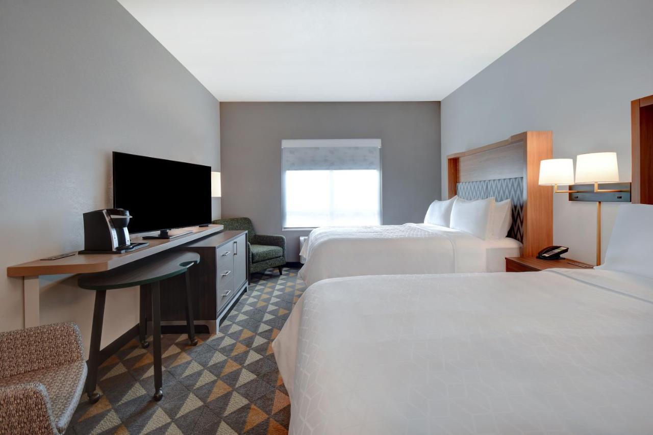 Premium Queen Room Two Queen Beds