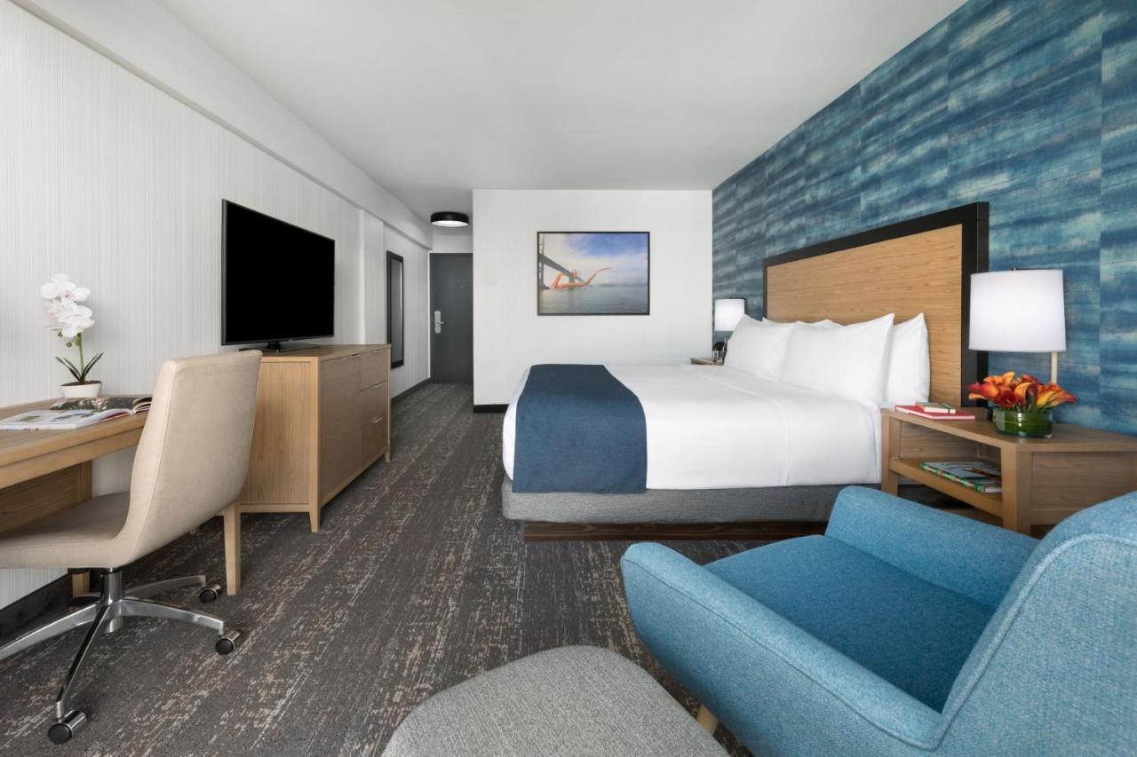 Deluxe King Room Disability Access