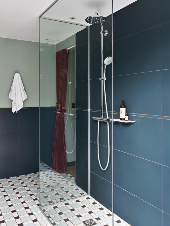 Chambre Double de Luxe avec Balcon - "Hibiscus"