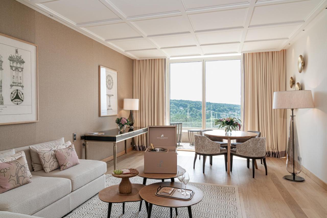 Marie-Louise Suite