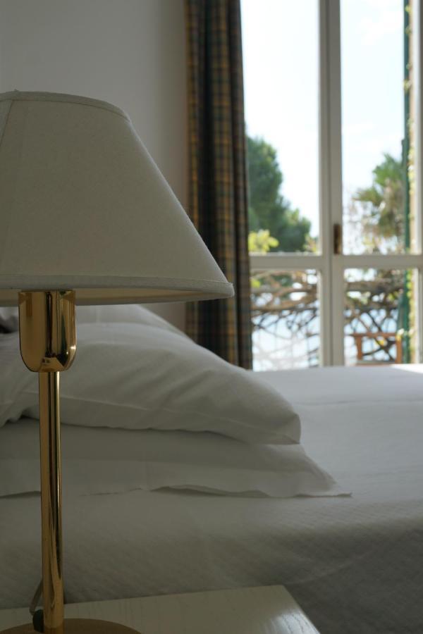 Double or Twin Room with Sea View