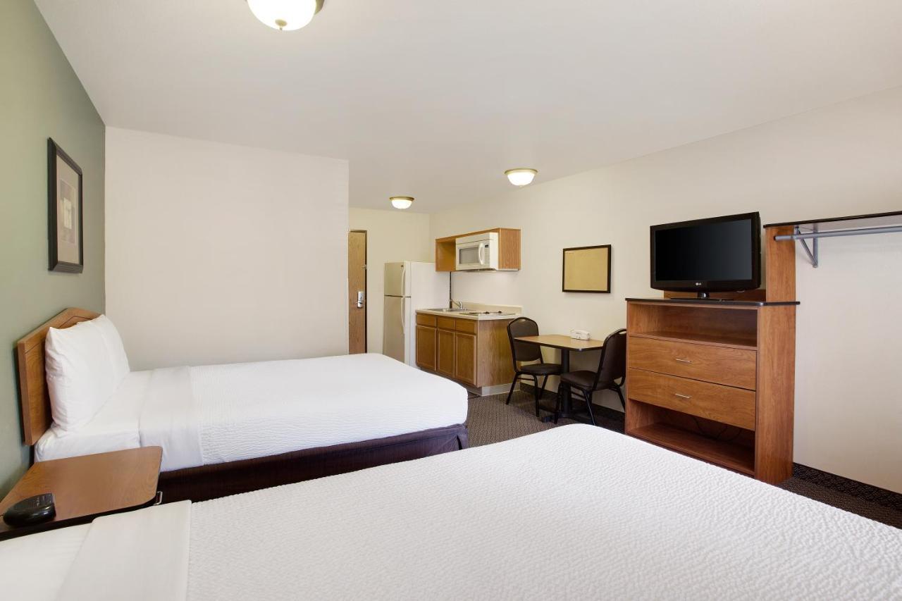Queen Room Two Queen Beds Non Smoking