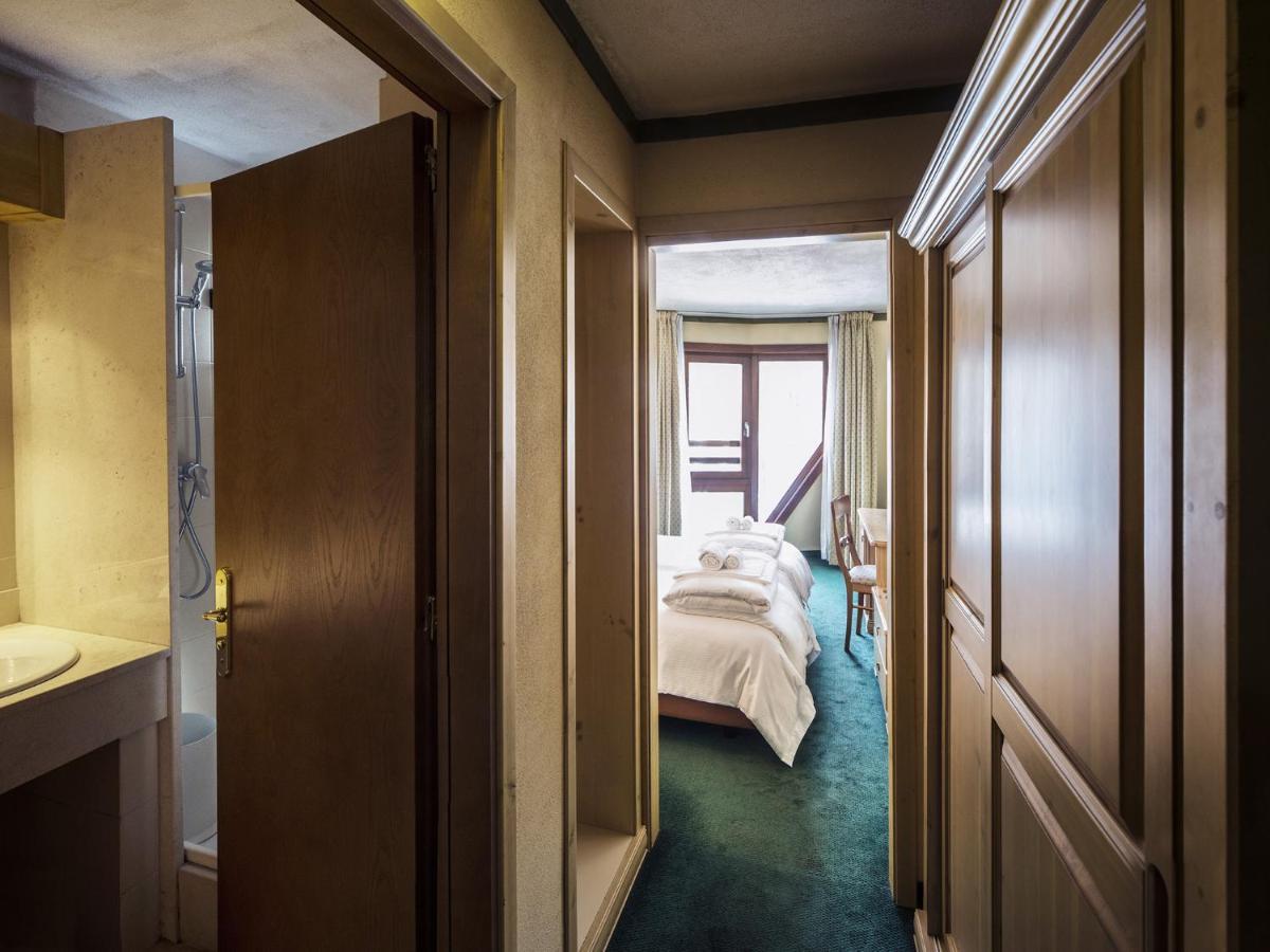 Superior Family Room (4 Adults)