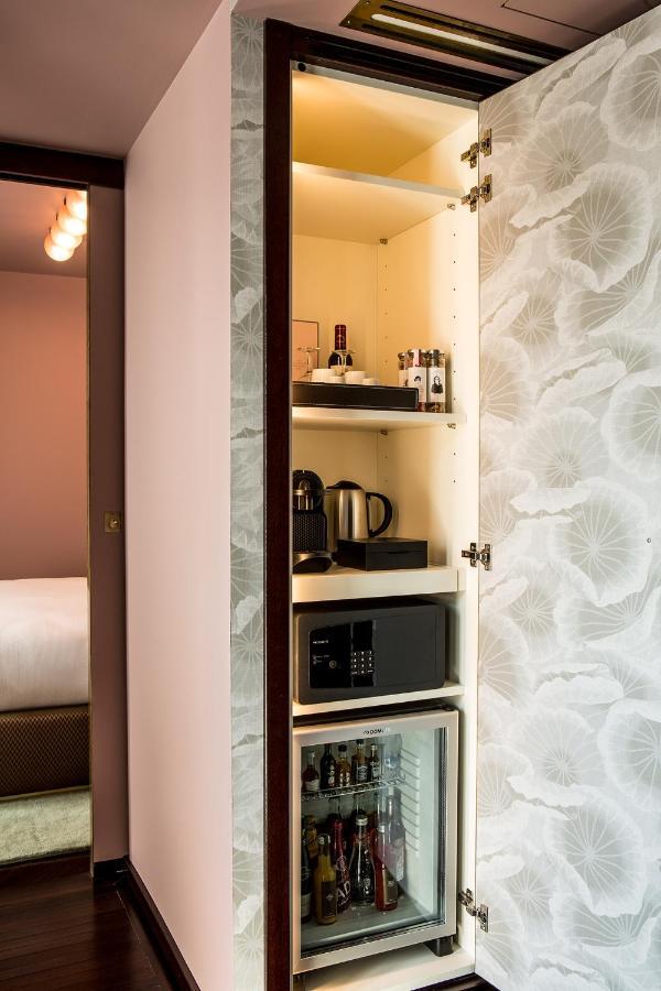 Two Connecting Double Rooms