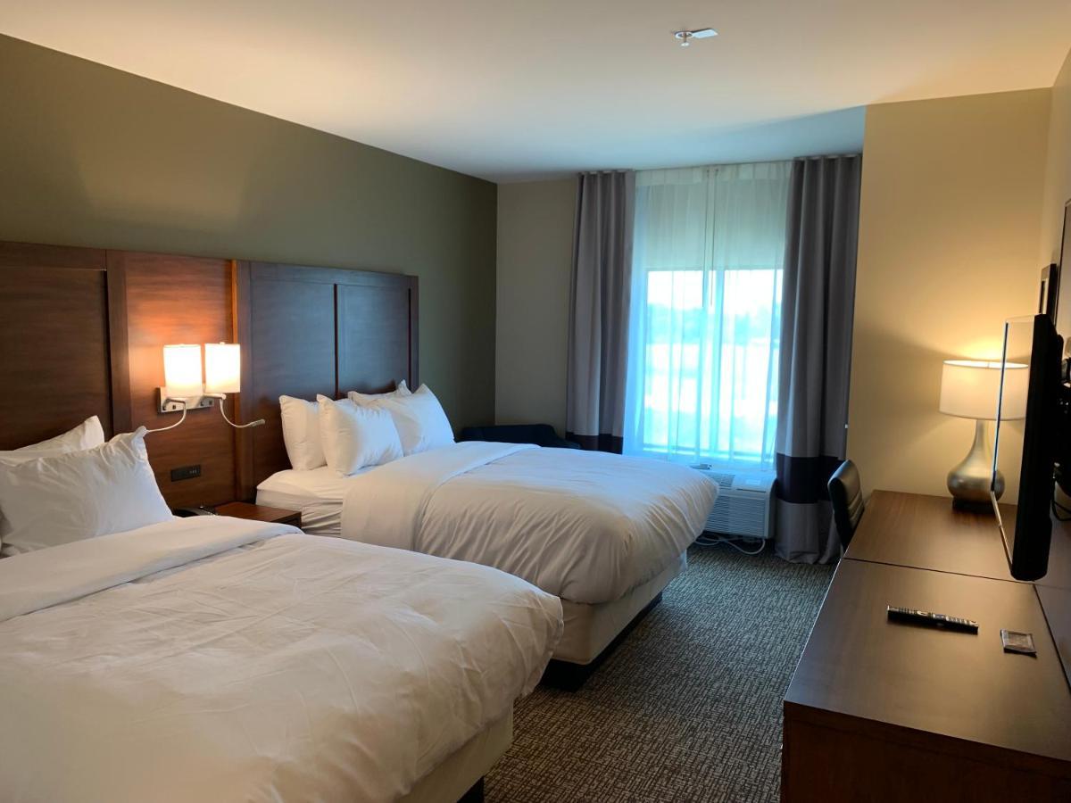 Queen Room with Two Queen Beds - Accessible/Non Smoking