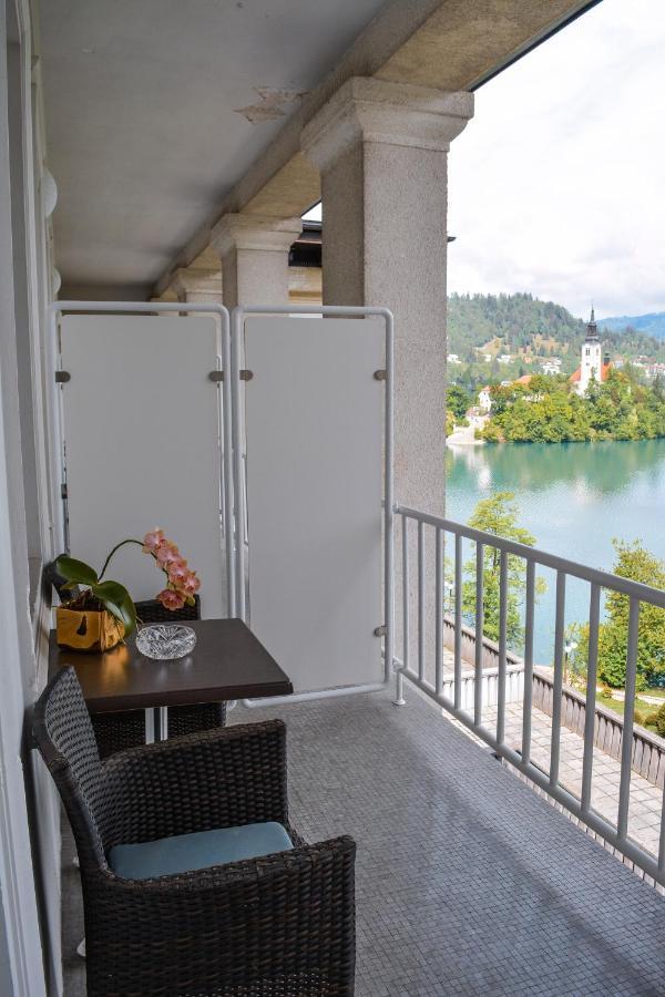 Double or Twin Room Balcony Lake View