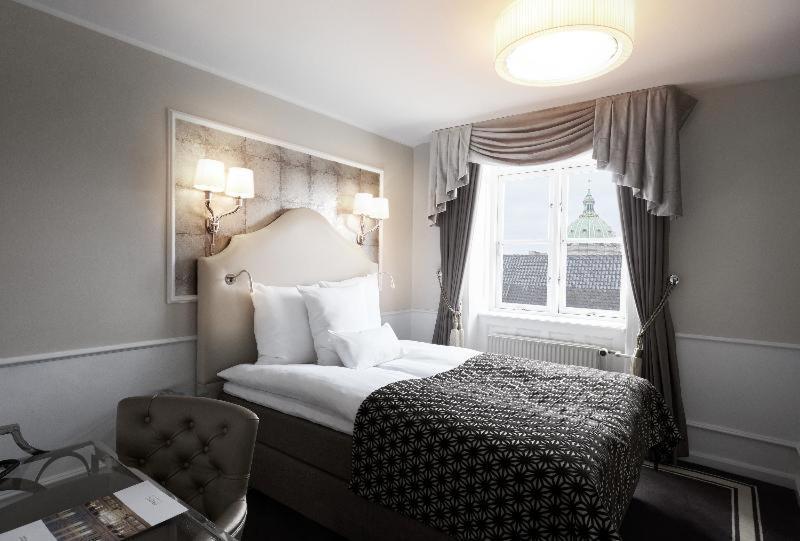 Compact Double Room