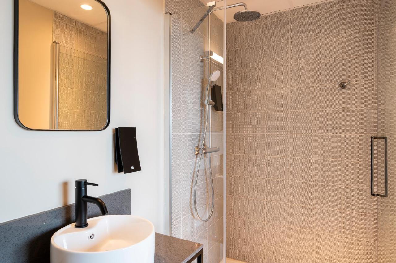 Family Room,1153996170:JPEG