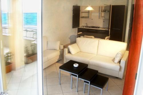 Superior One-Bedroom Apartment,115497647:JPEG