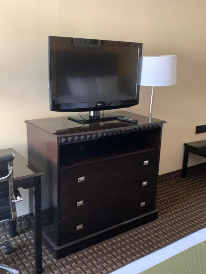 King Room - Non-Smoking