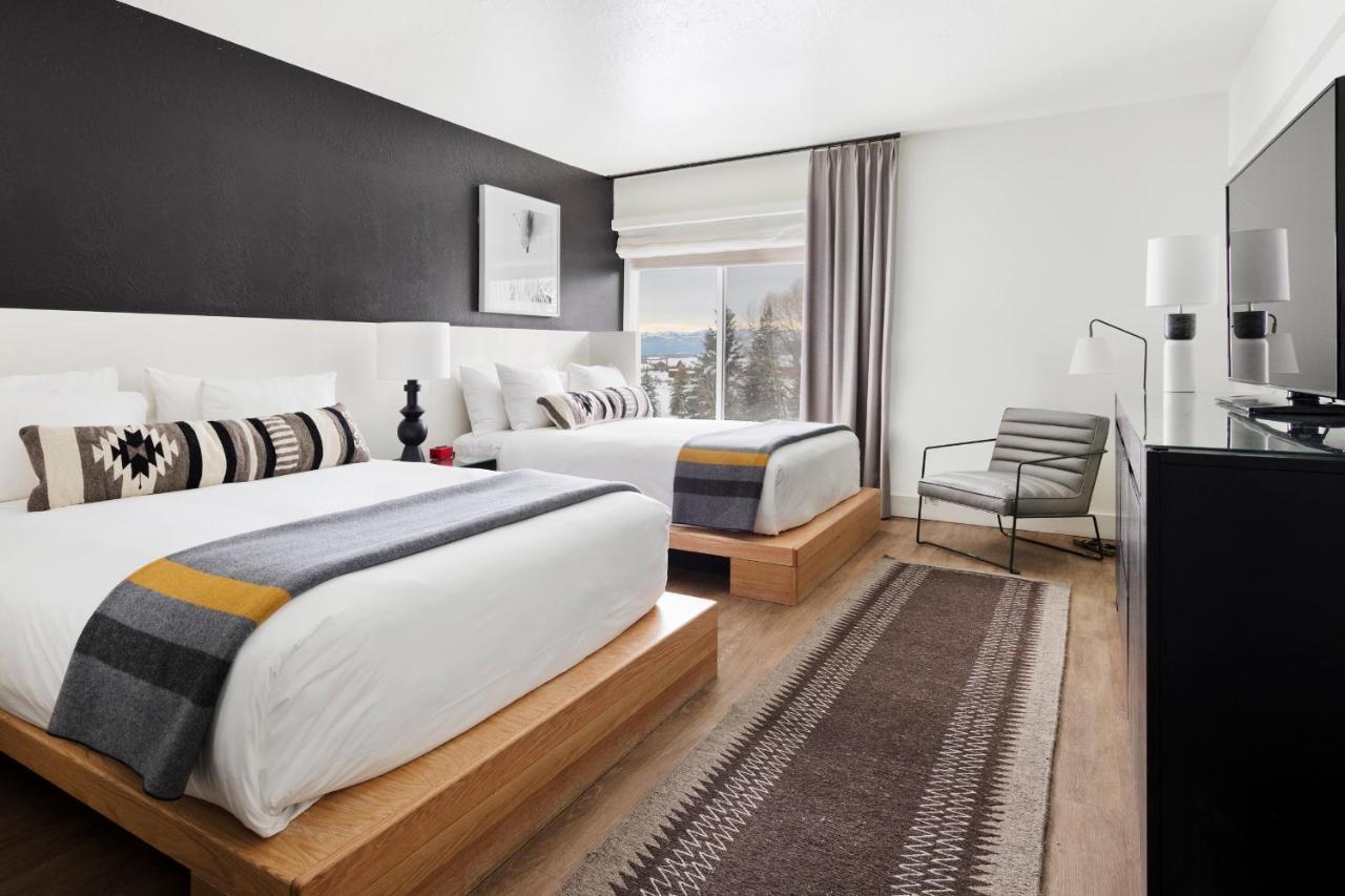 Two Queen Beds