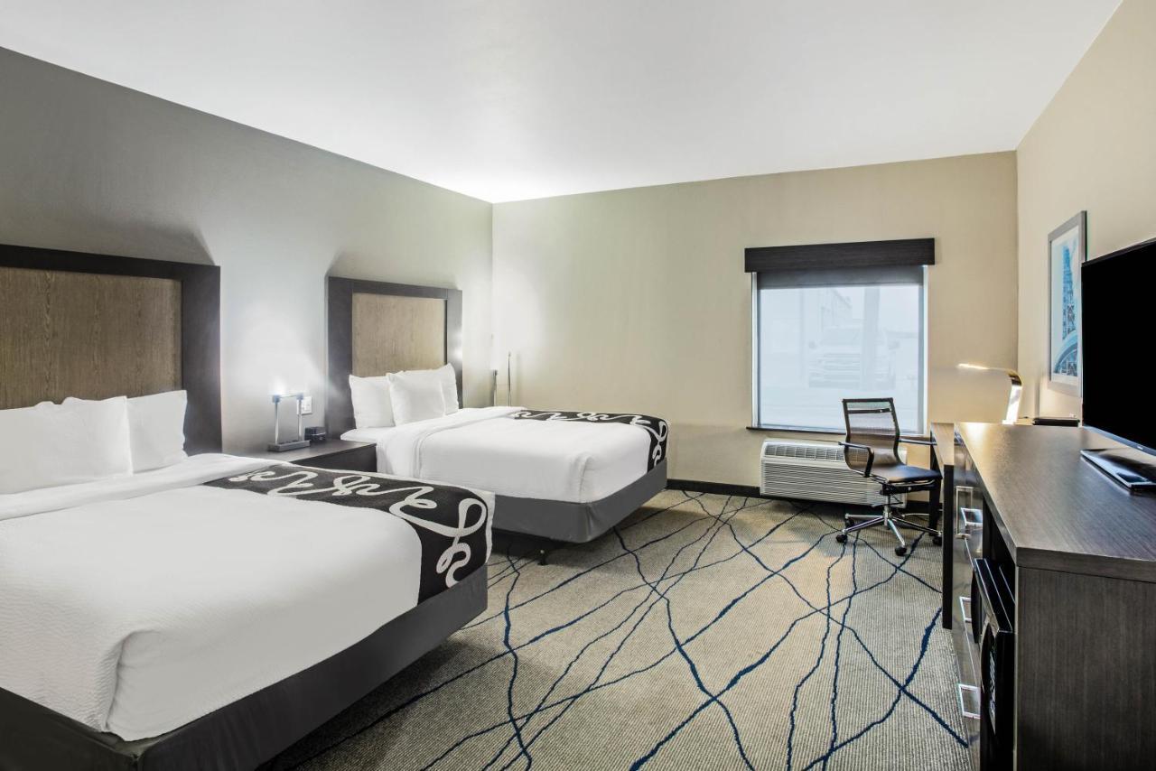 Queen Room with Two Queen Beds - Mobility Access/Non-Smoking