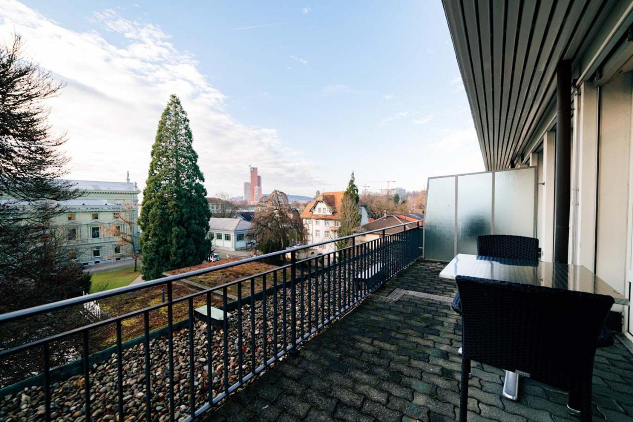 Classic Single Room with Balcony