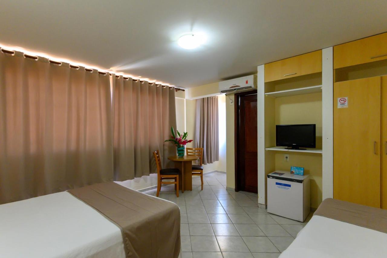 Quarto Econômico com 2 Camas de Solteiro