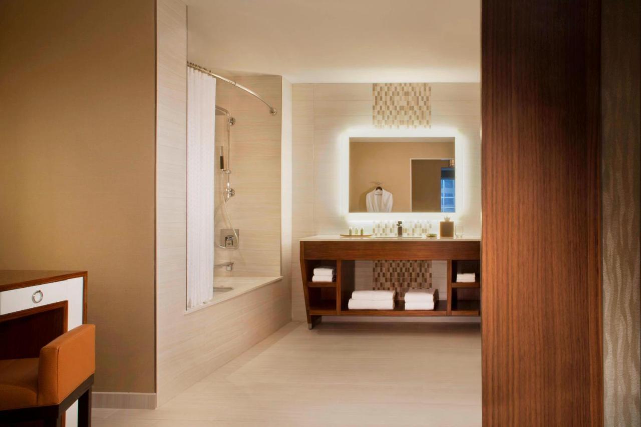 Junior Suite 1 Bedroom Suite 2 Queen
