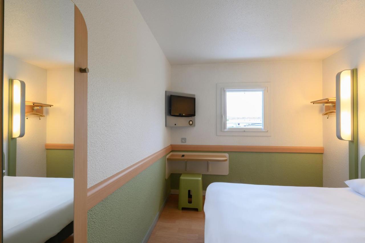 Chambre Double Classique - Accessible aux Personnes à Mobilité Réduite