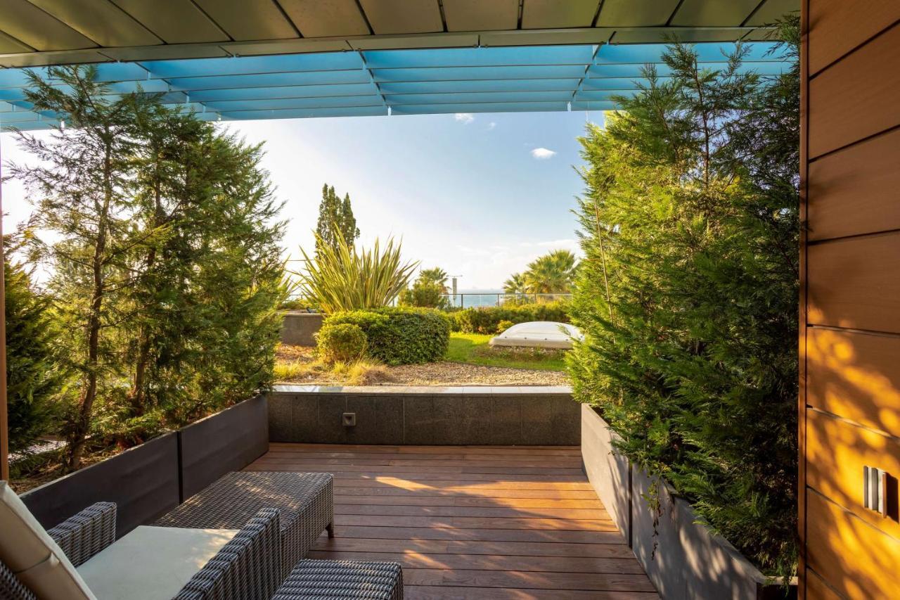 Premium Room Balcony Garden View