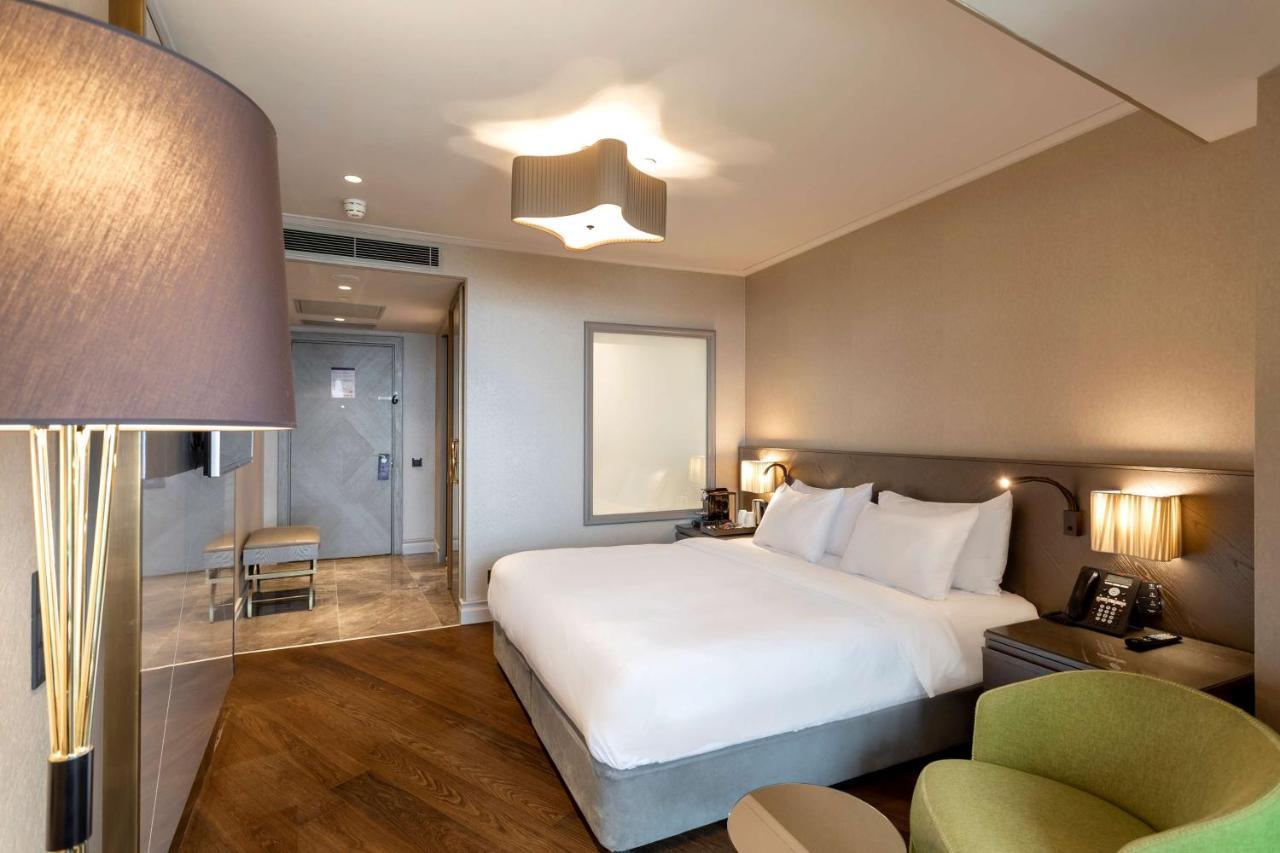 Premium Room with Balcony and Sea View