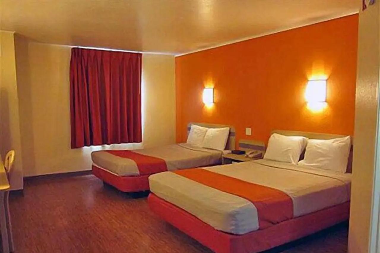 Quadruple Room - Non-Smoking