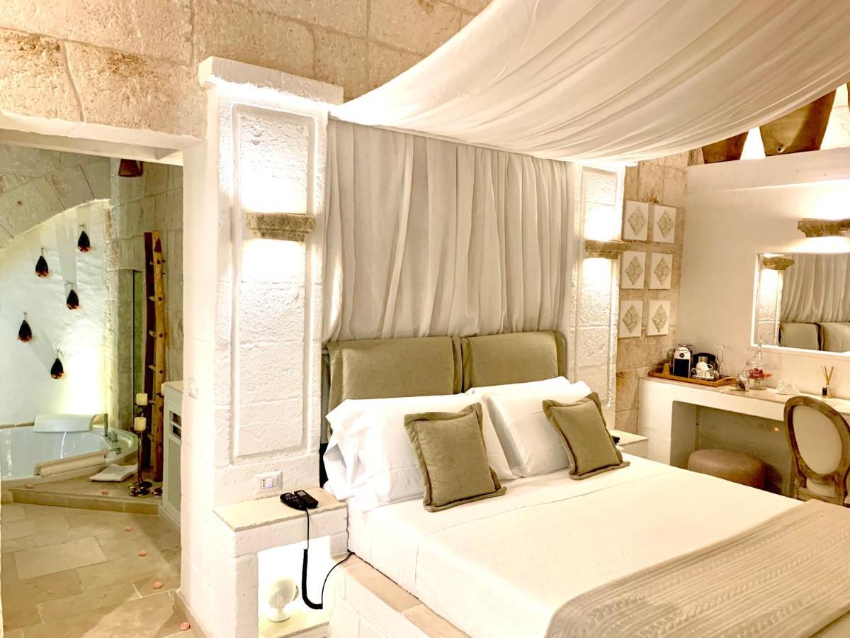 Queen Room Spa Bath