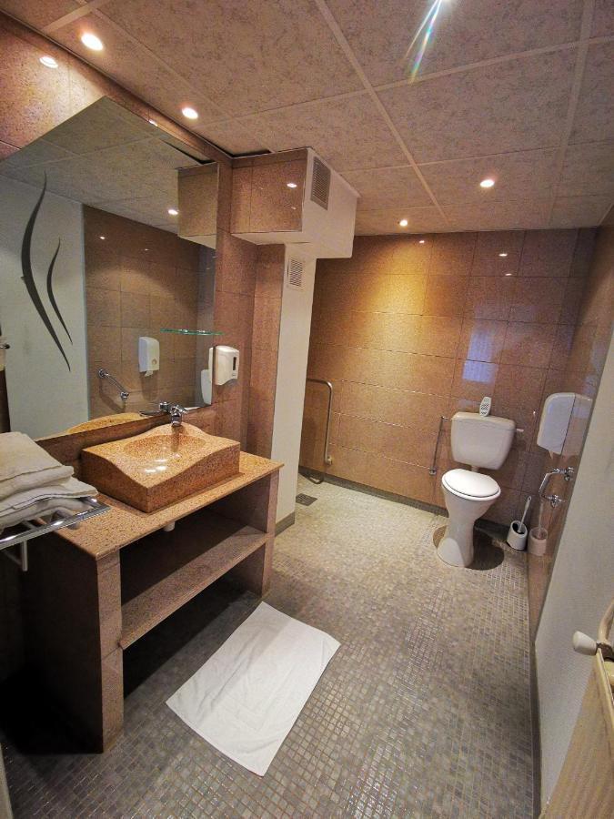 Standard Triple Studio