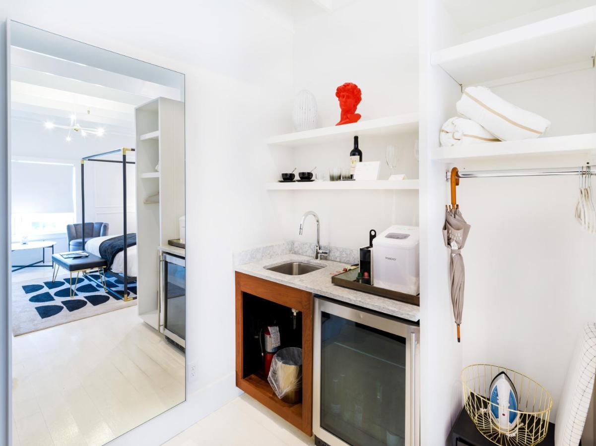 Superior King Suite