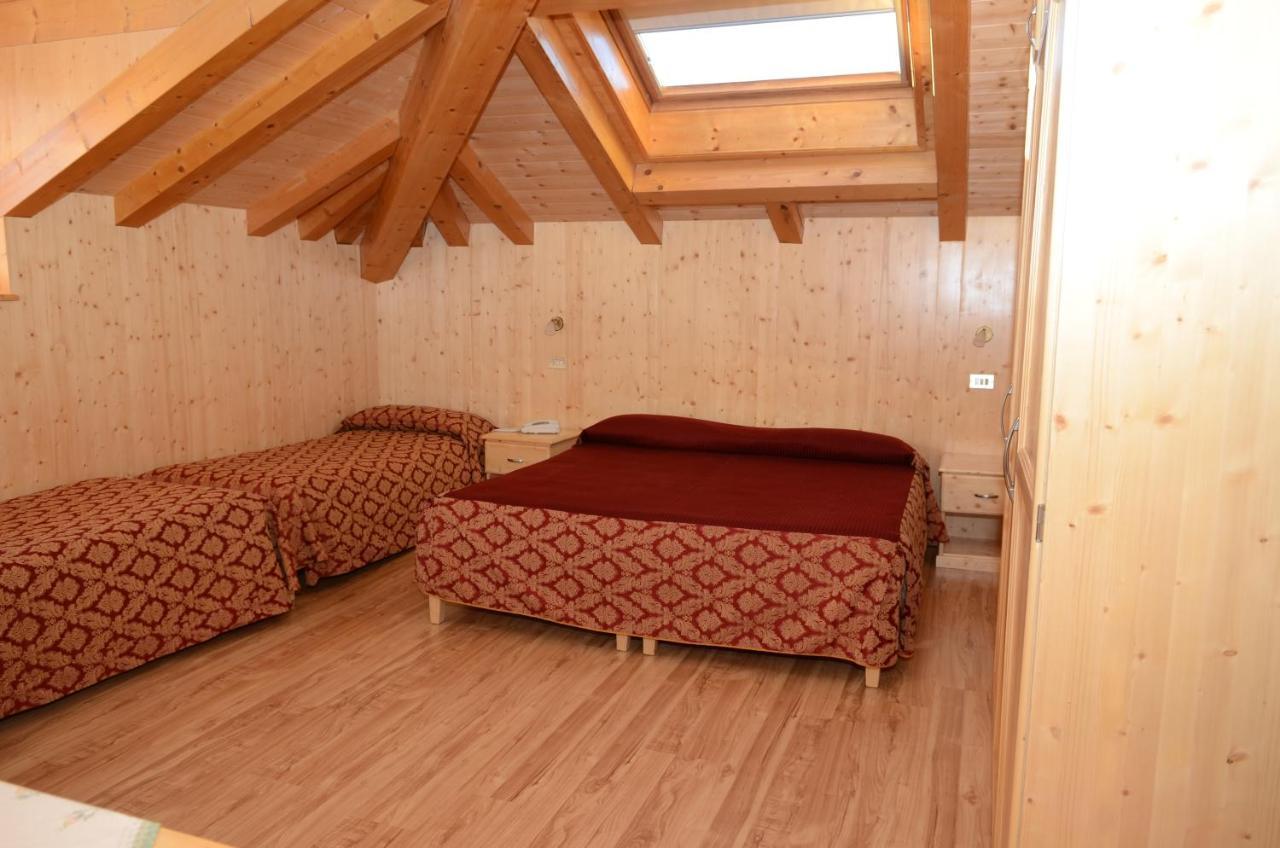 Dreibettzimmer
