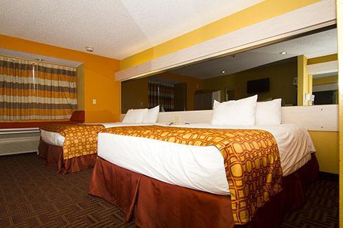 Queen Room Two Queen Beds Smoking