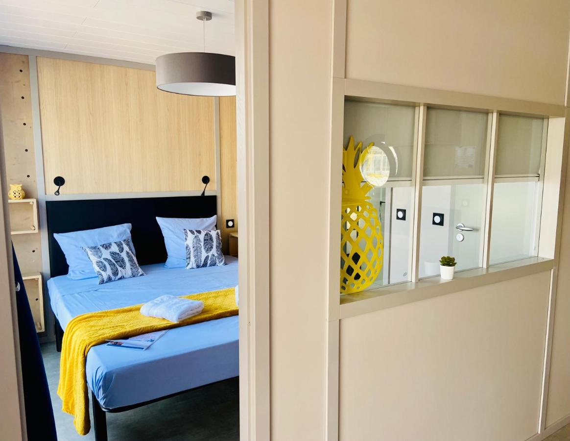 One-Bedroom LodgeBoat Grand Large Side