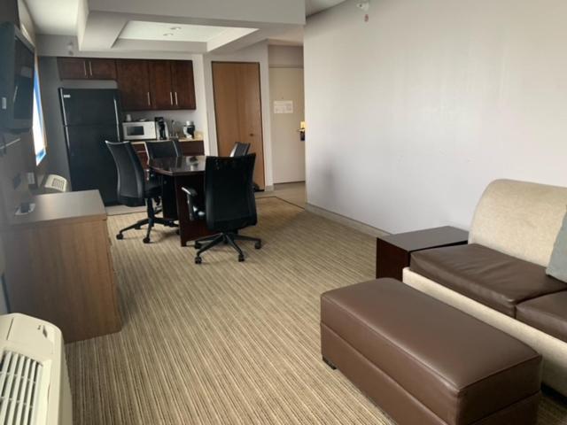 Queen Suite with Two Queen Beds