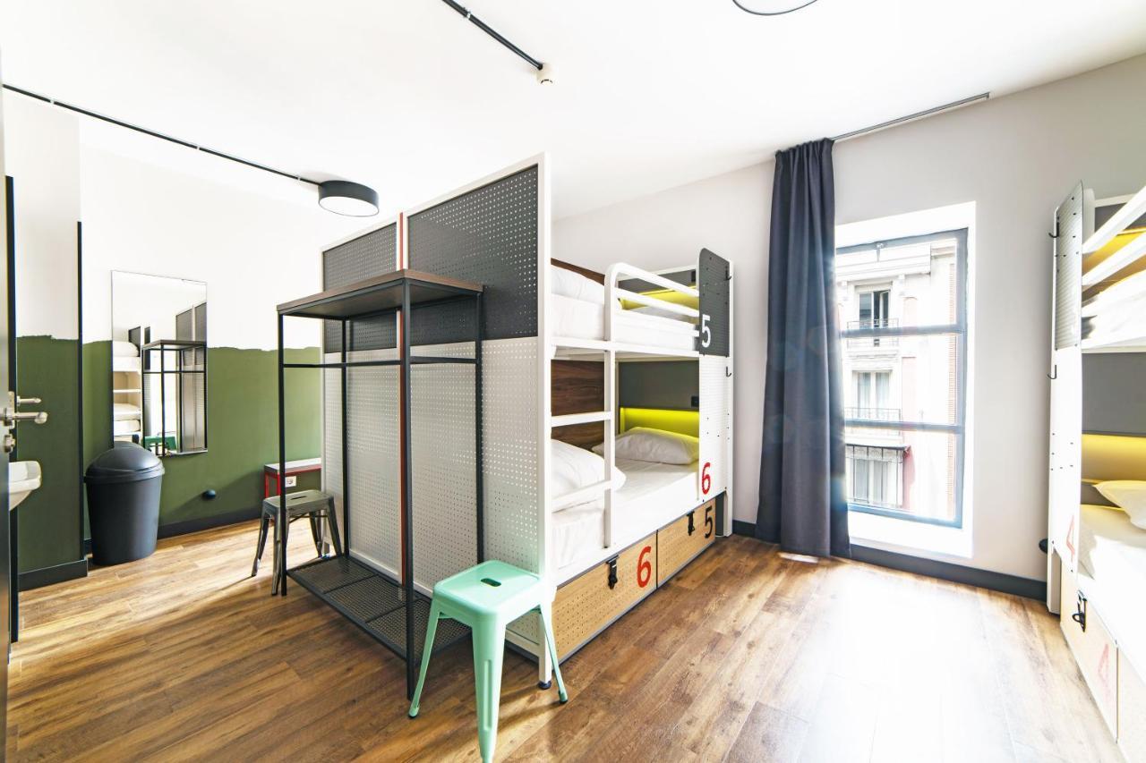 Bed 8-Bed Mixed Dormitory Room