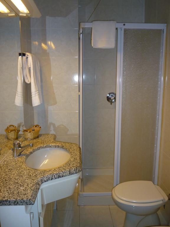 Single Room,121371963:JPEG
