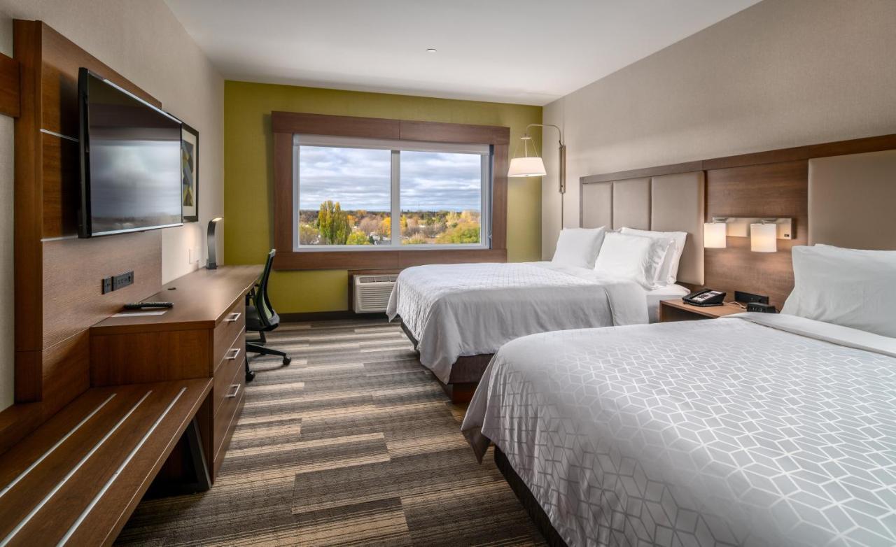 Standard Room Two Queen Beds