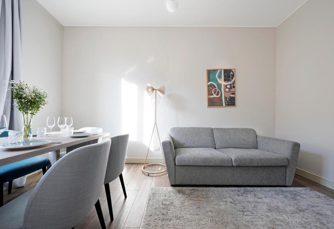 Large 2 Bedroom Apartment Balcony Sofa Bed