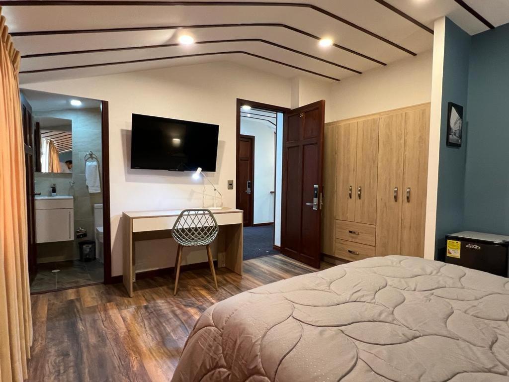 Superior King Room