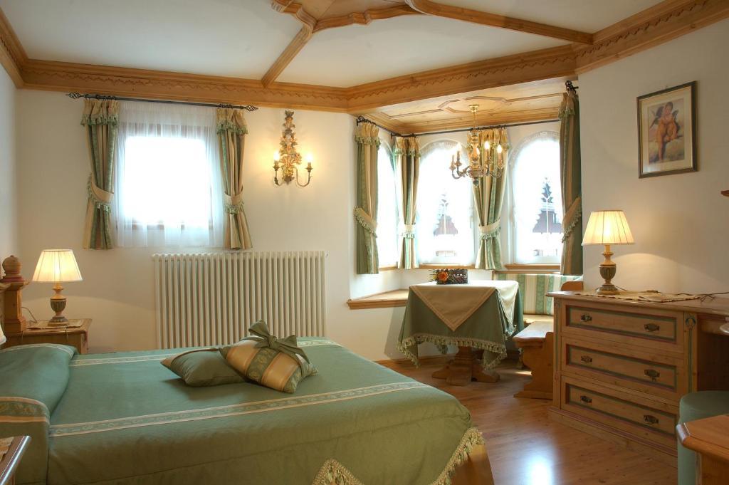 Junior Suite,11897636:JPEG