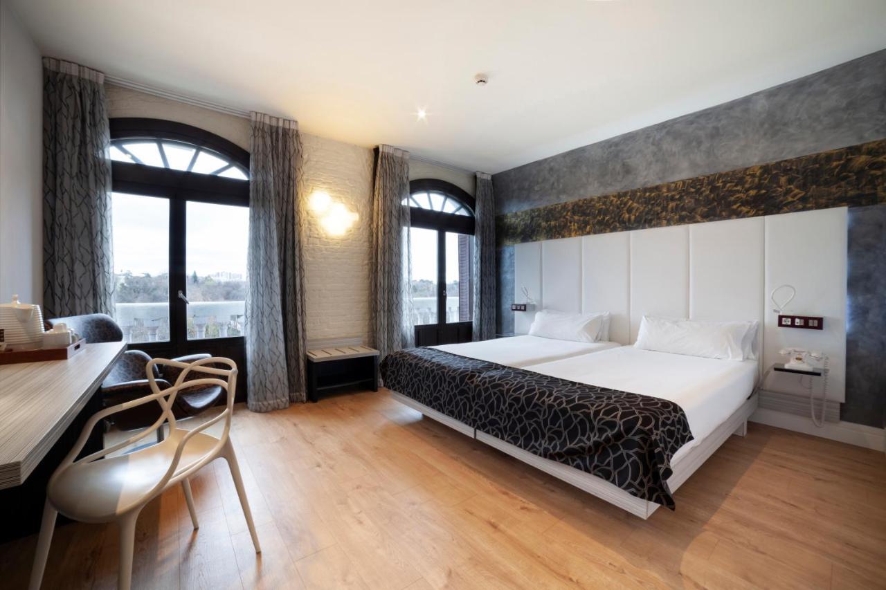 Double or Twin Room Park View