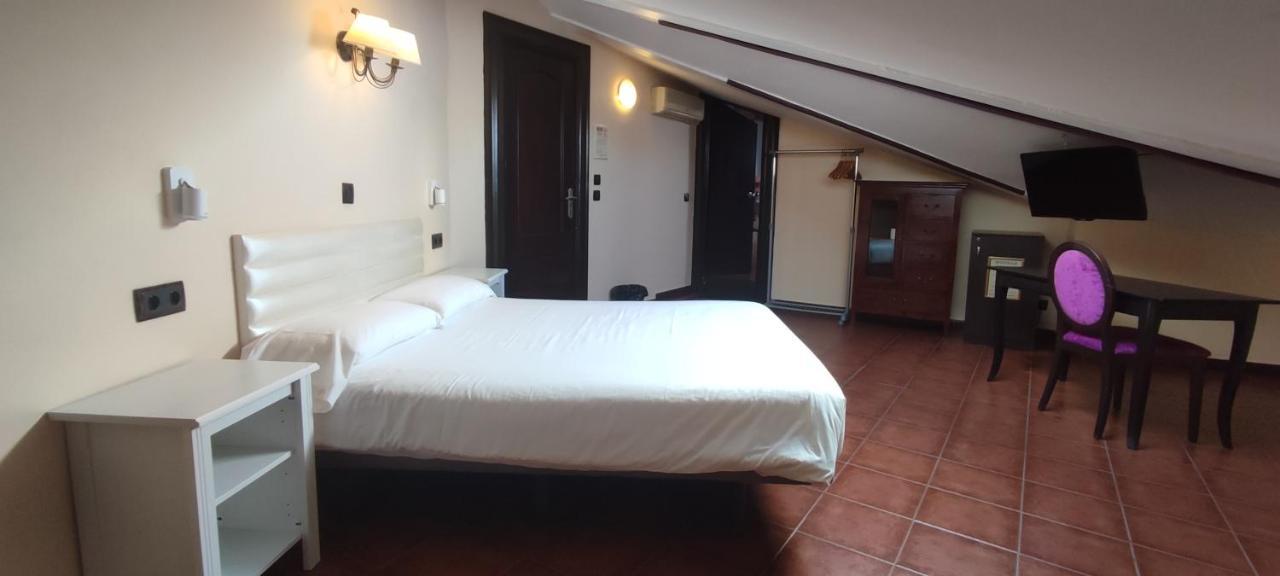 Double Room Bathtub