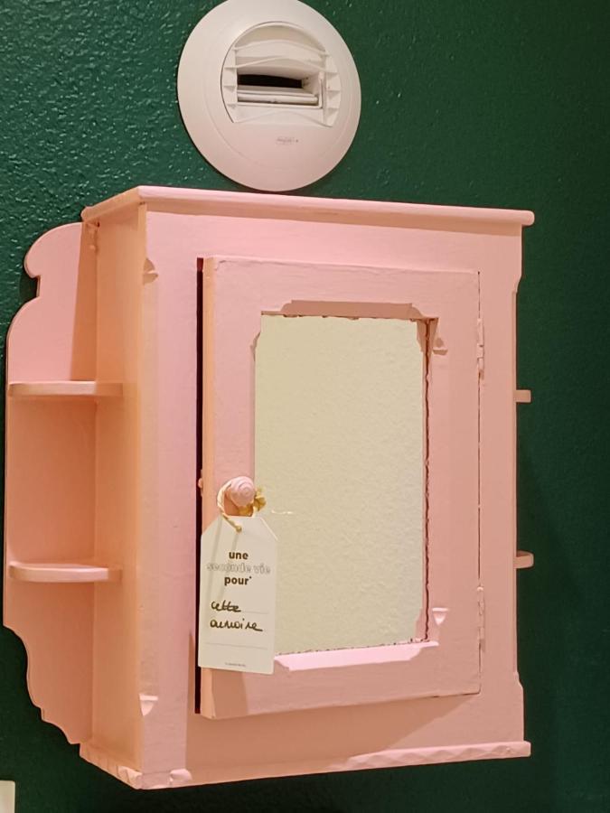 Chambre PURE avec 1 lit double avec 1 Canapé lit convertible pour 1 personne