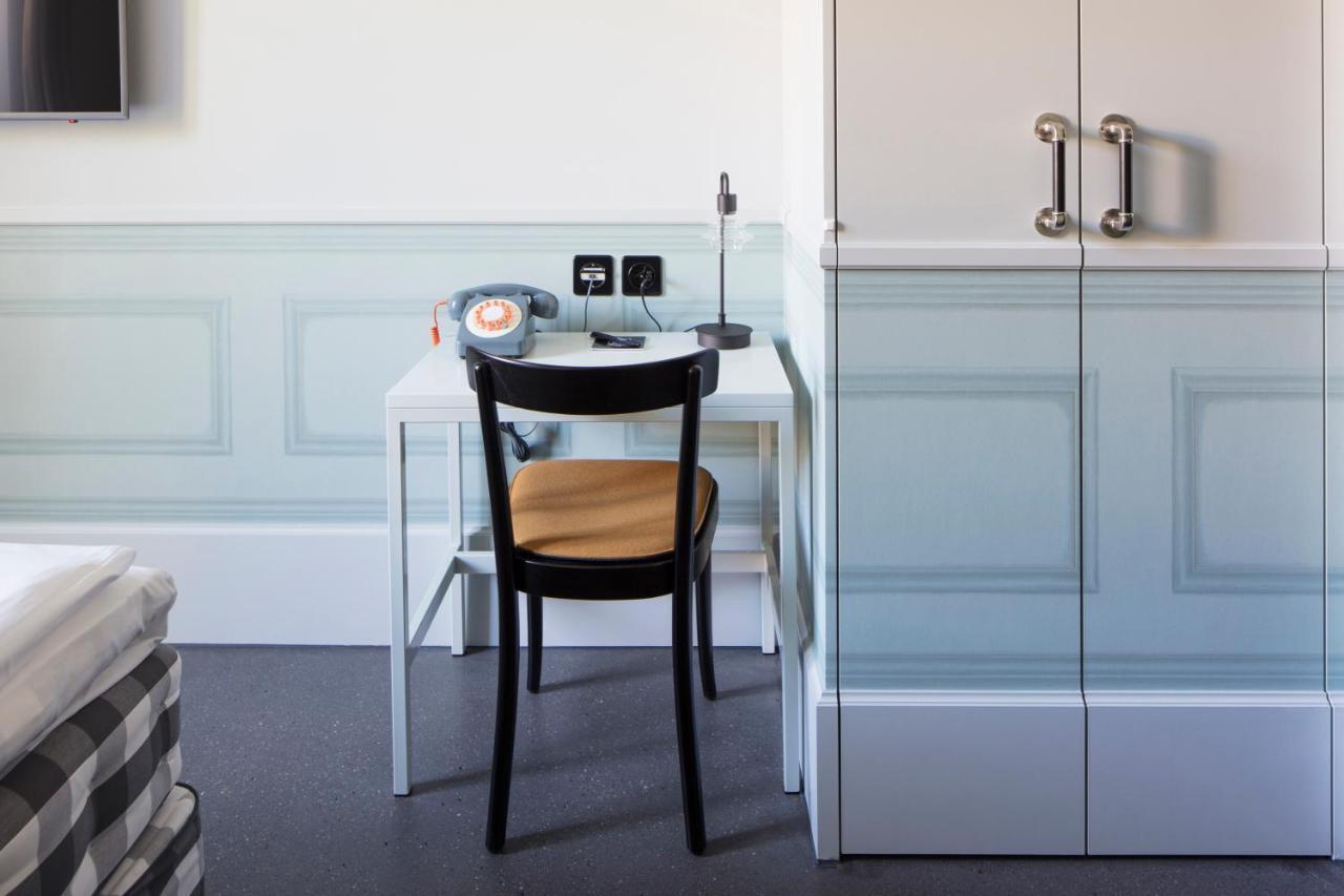 Medium Double Room